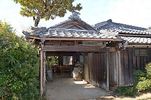 旧北村医院（李軒邸）車庫