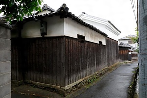 鷹津家住宅厨及び井戸場