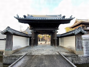 願正寺山門