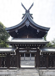 伴林氏神社棟門及び透塀