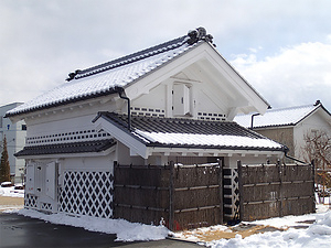 旧井桁屋新井家住宅（タカノ株式会社）文庫蔵