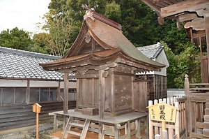 幡頭神社 境内社熊野社本殿