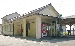 えちごトキめき鉄道親不知駅駅舎