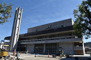 井原市民会館本館