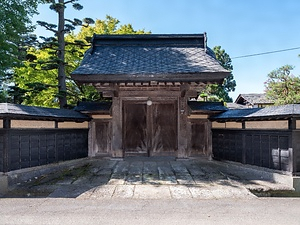 旧片野家住宅表門及び塀