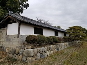 旧長島家住宅長屋塀