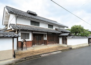 旧尾藤家住宅（京都府与謝郡与謝野町字加悦） 主屋