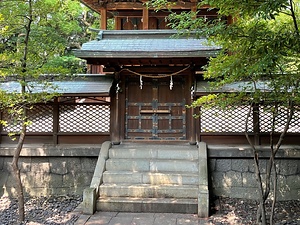 大元宗忠神社門及び瑞垣